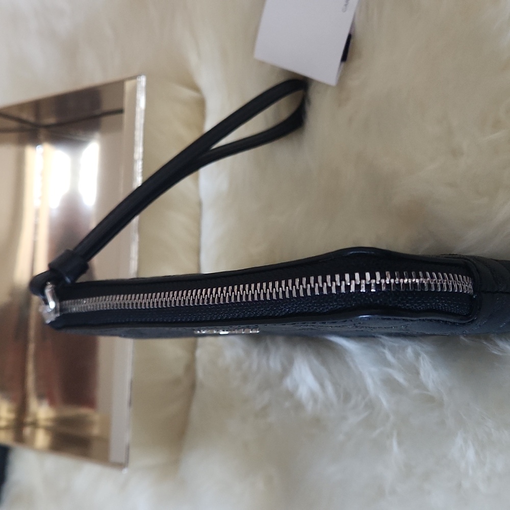 NWT IOB Coach Boxed Glitter Leather Signature Corner Zip Wristlet Wallet 🖤🎁🩶 - Picture 7 of 16
